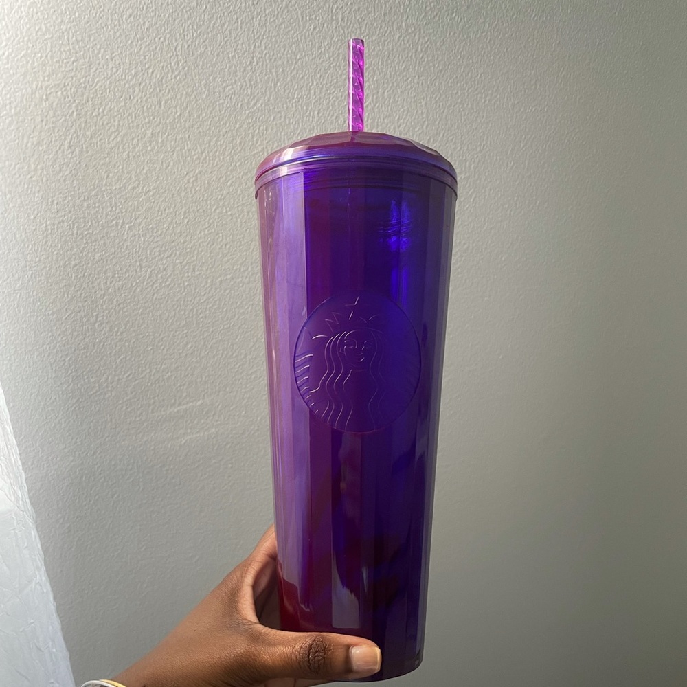 ✨Starbucks Purple Kaleidoscope Top Fall 2021 Cold Cup✨